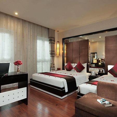 Queen's Central Hotel Hanoi Buitenkant foto